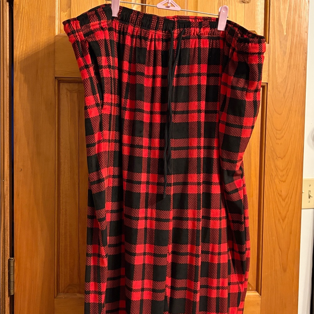 Cuddl Duds Red and Black Plaid Pajama Pants